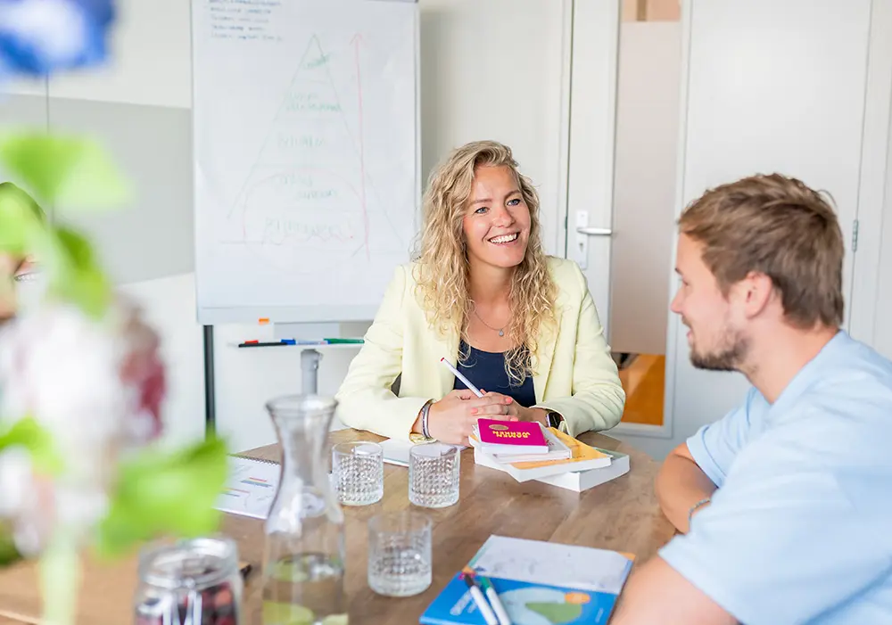 Anne van Dam | Onderwijs